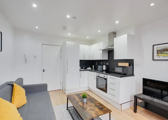 Relax In A Modern Cardiff Home By The City Centre & Bute Park