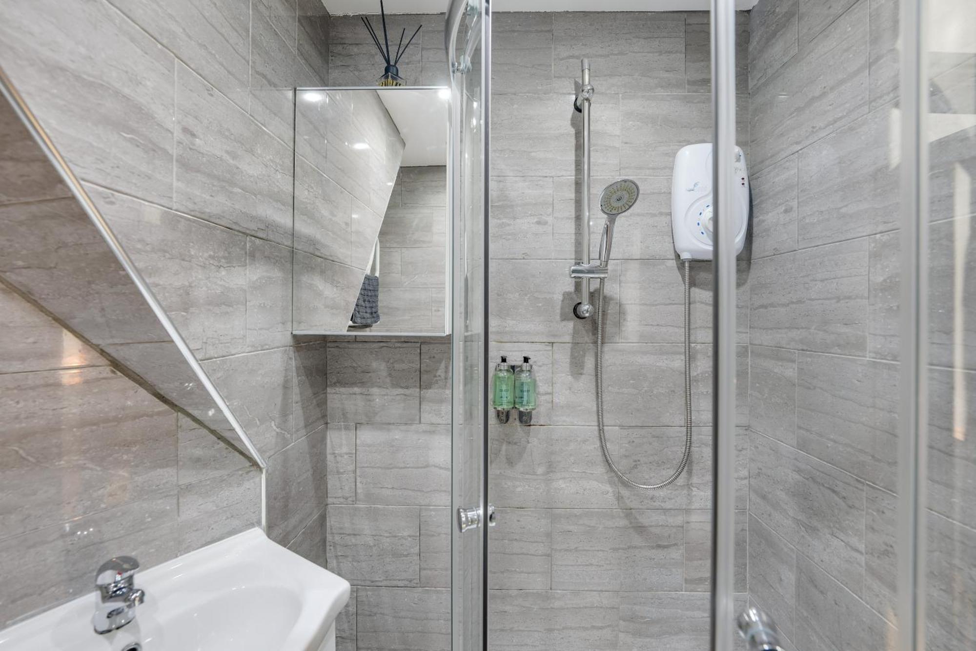 Apartment Relax In A Modern By The Centre & Bute Park Cardiff