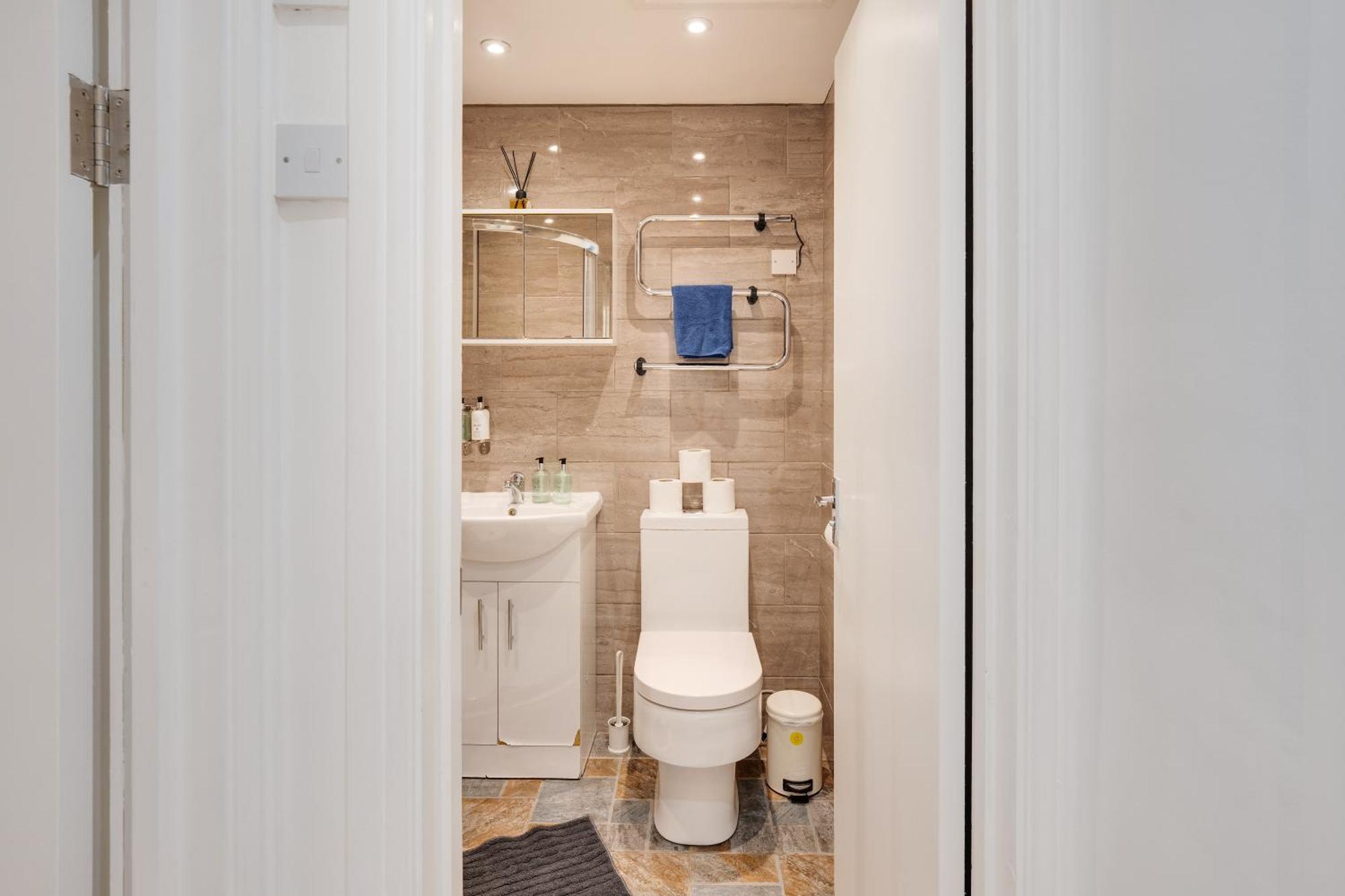 Relax In A Modern By The Centre & Bute Park Apartment Cardiff