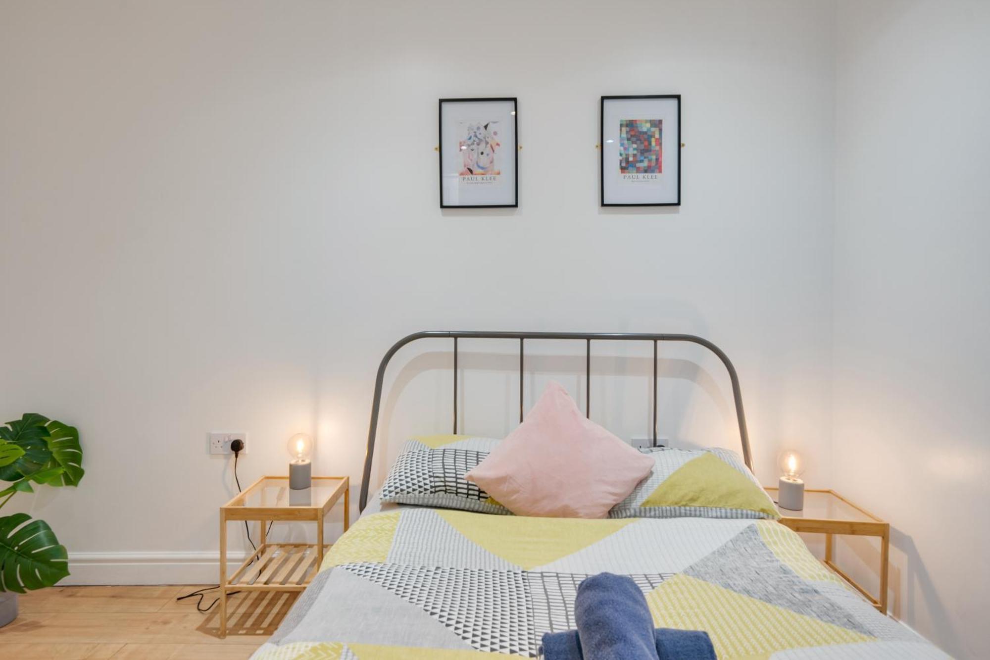 Relax In A Modern By The Centre & Bute Park Appartement