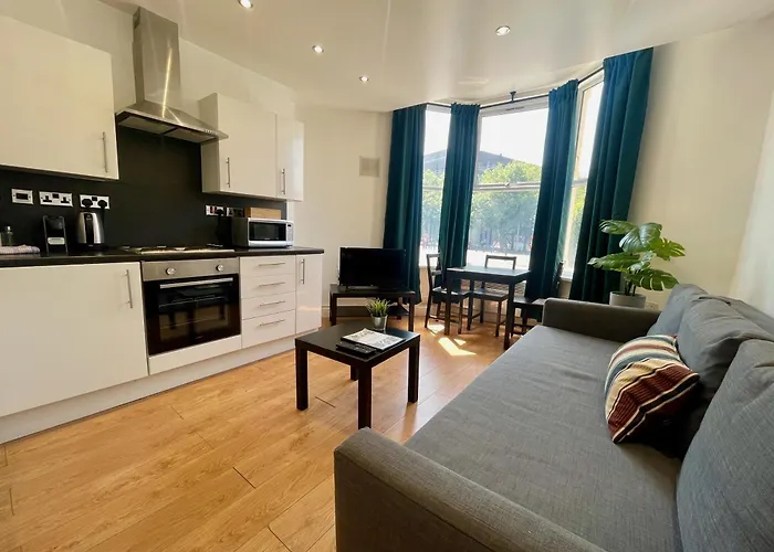 Relax In A Modern Cardiff Home By The City Centre & Bute Park