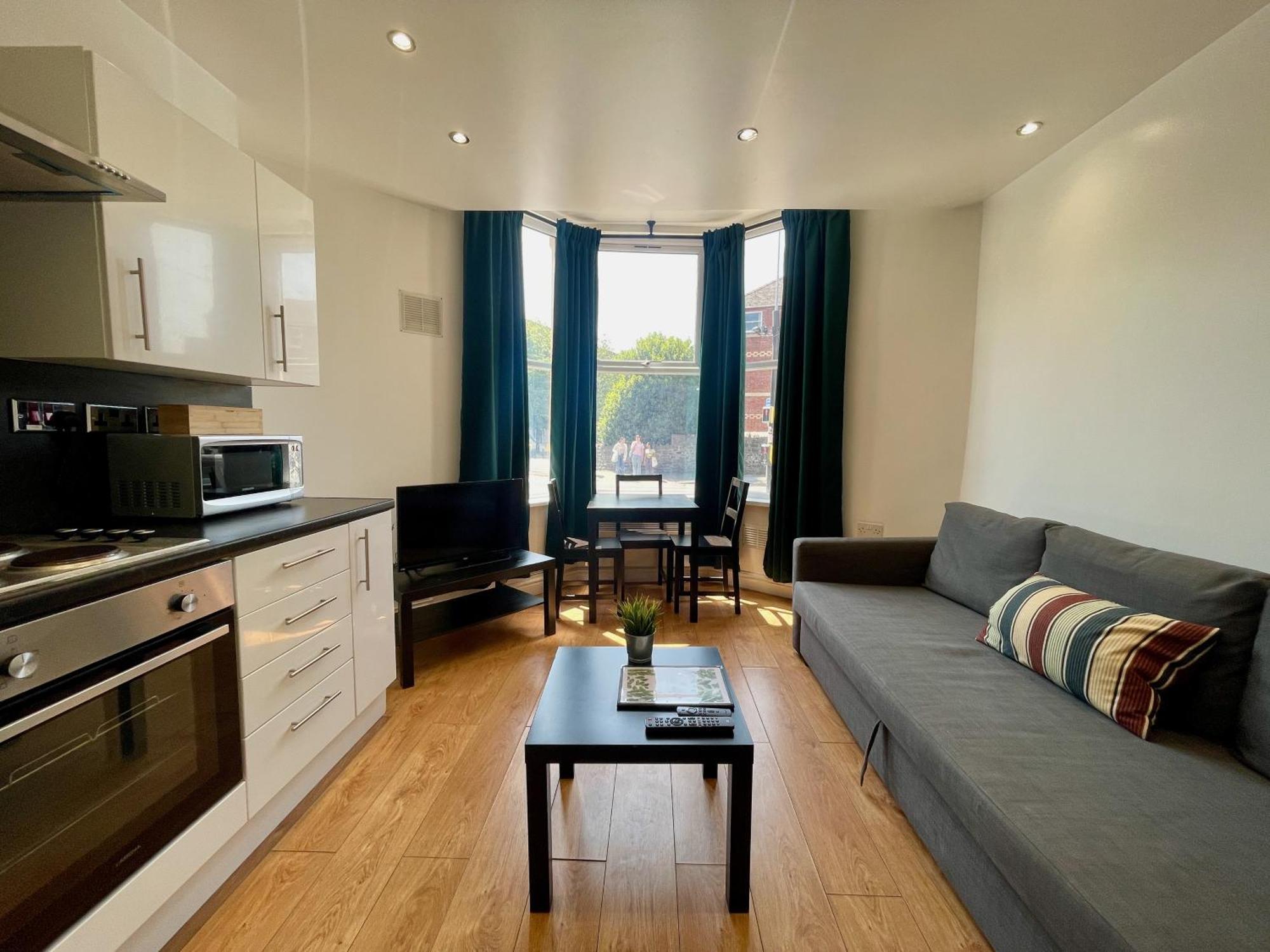 Relax In A Modern By The Centre & Bute Park Appartement